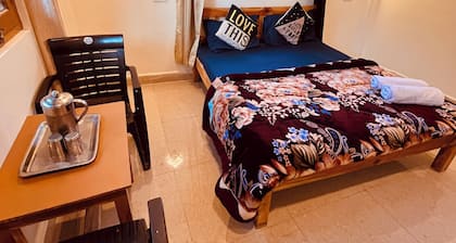 Skyard Hostel & Homestay (Harsil Valley)