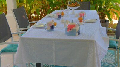 Rental with garden 30 meters from the Plage de l'Autre Bord