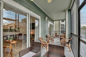 Terrace/patio - New in the market 2 bedroom apt with big terrace (Winter Garden)