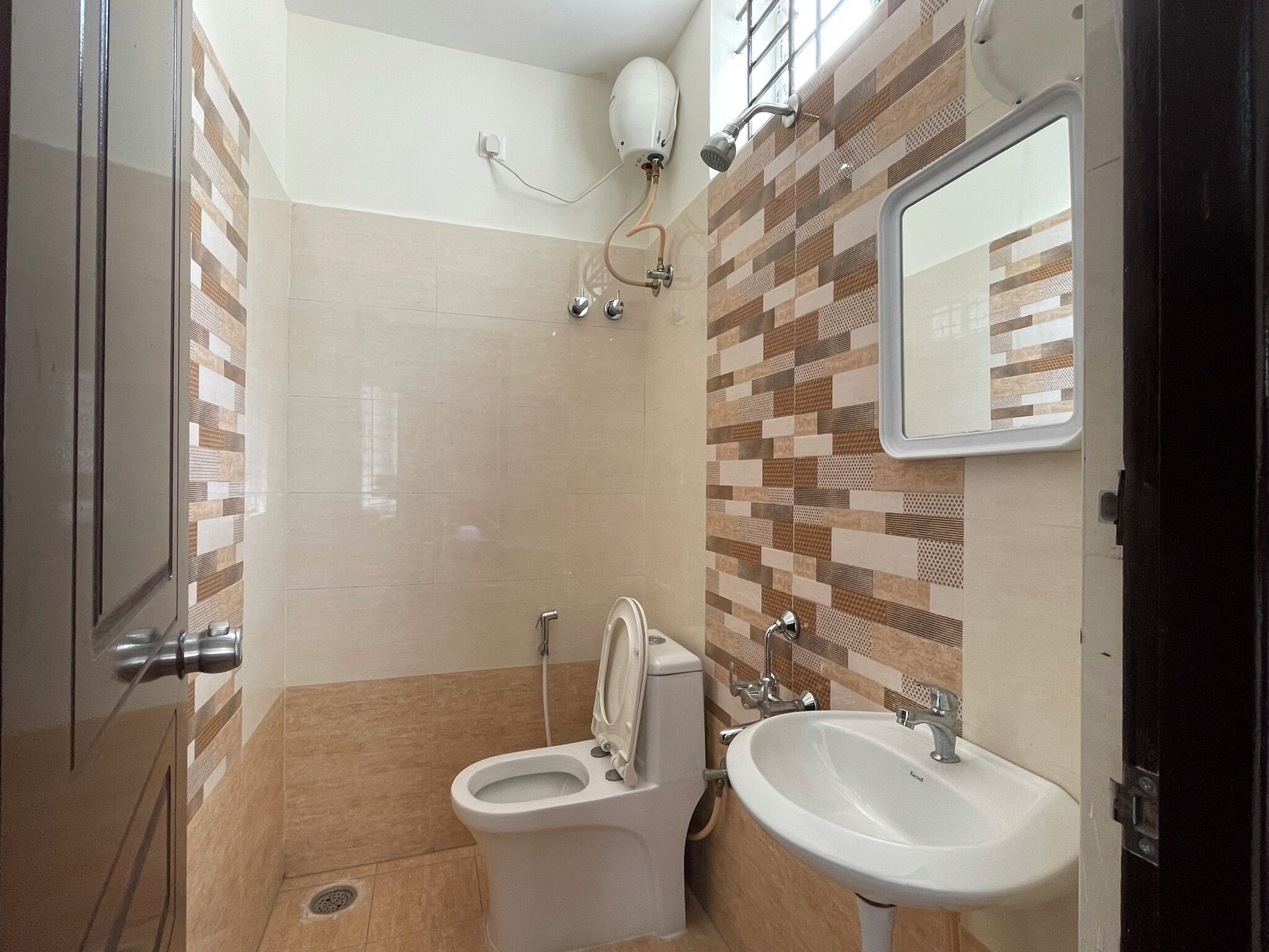 Luxury Apartment, Balcony | Baño