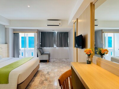 iCheck inn Thapra