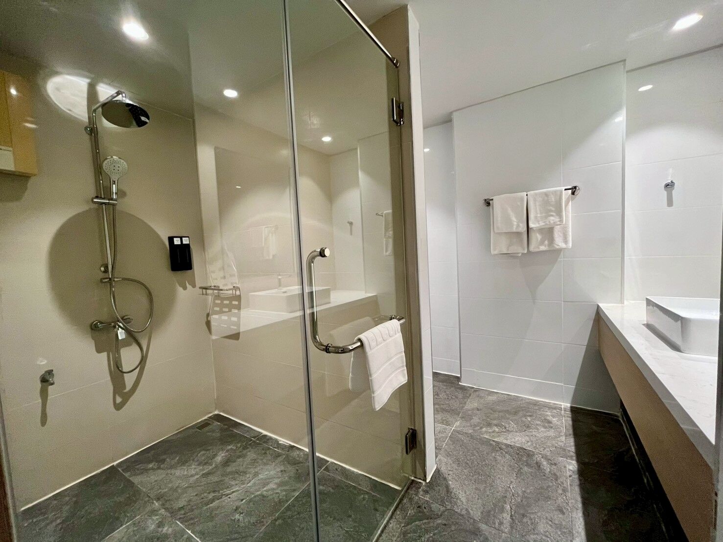 Photo - iCheck inn Thapra