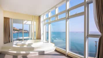Superior Double Room, Patio, Sea View