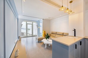 패밀리 트윈룸, 파티오, 바다 전망 | 객실에서 보이는 전망