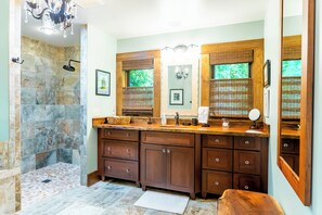 Hårføner og håndklær