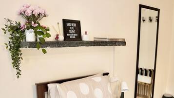 4 sovrum, strykjÀrn/strykbrÀda, wi-fi och sÀngklÀder