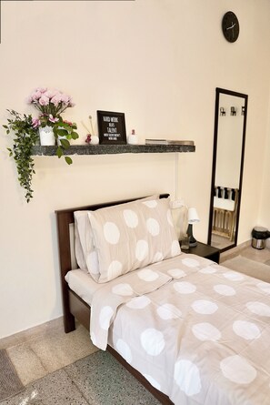 4 slaapkamers, een strijkplank/strijkijzer, wifi, beddengoed