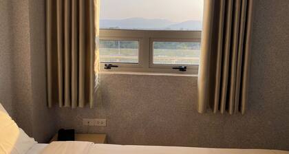 Juna Hotel
