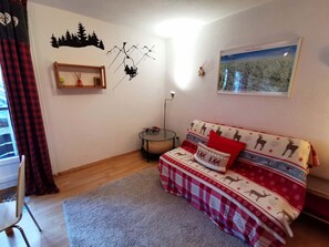 TV - Cabin studio 200m from slopes, bath, balcony (Les Adrets-Prapoutel)