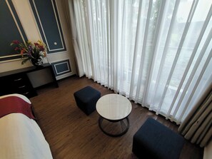 客房內保險箱、熨斗/熨衣板、免費無線上網