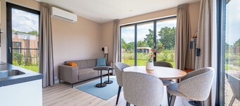 Ultimate relaxation in this wellness home by the water for 2 people