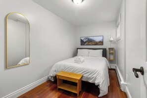 1 bedroom, desk, iron/ironing board, free WiFi