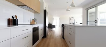 New Home Near MTB Trails & Beach