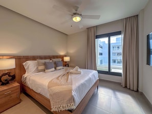 2 habitaciones, tabla de planchar con plancha, cuna de viaje y wifi 