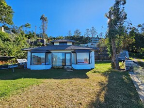 Exterior - Songs of the Nilgiris: Cozy 3B Retreat, Breathtaking Views & Peaceful Vibes (Ooty)