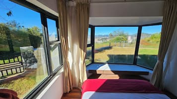 3 quartos, ferros/tábuas de passar roupa, Wi-Fi, roupa de cama
