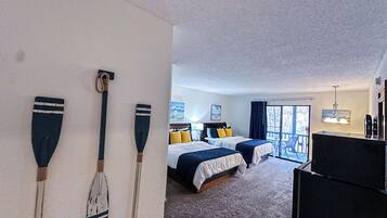 3 bedrooms, iron/ironing board, travel cot, free WiFi