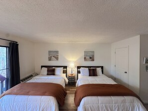 3 bedrooms, iron/ironing board, travel cot, free WiFi