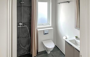 Shower - Stunning home in Spøttrup with sauna (Spøttrup)