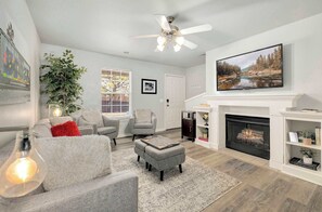 TV, fireplace, offices