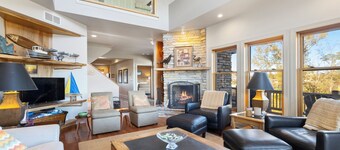 NB Harbor Home, Walk to Beach, Optional Boat Slip