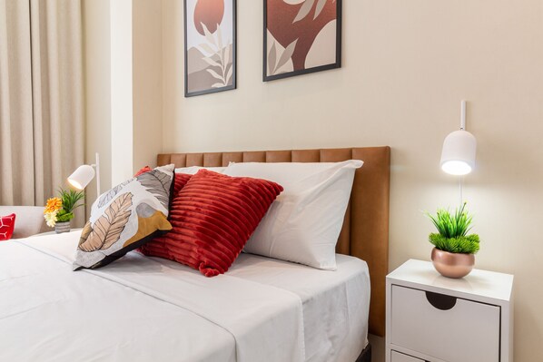 1 chambre, fer et planche à repasser, lit parapluie, Wi-Fi gratuit