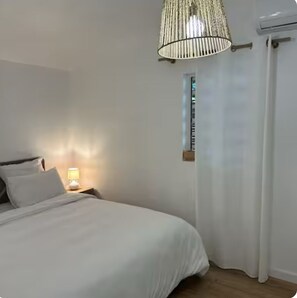 3 bedrooms, iron/ironing board, travel cot, WiFi