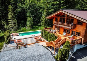 Chalet | Exterior