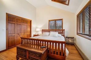 6 Schlafzimmer, Reisekinderbett, Internetzugang, Bettwäsche