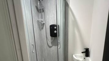 House | Bathroom | Shower, towels