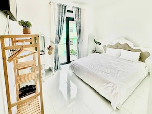 Superior Room, 1 Queen Bed, Balcony | Premium bedding, free WiFi - Sunny Hotel Da Lat (Da Lat)