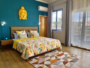 1 sovrum, värdeförvaringsskåp på rummet och strykjärn/strykbräda