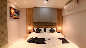 Deluxe Double Room | Desk, free WiFi