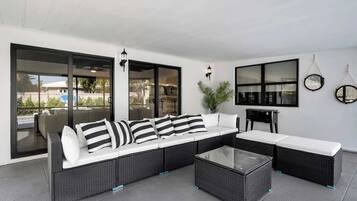 Televisión y oficina