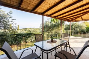 House | 2 bedrooms, Internet - Aelia Guesthouse - Olive Grove Retreat (Messini)