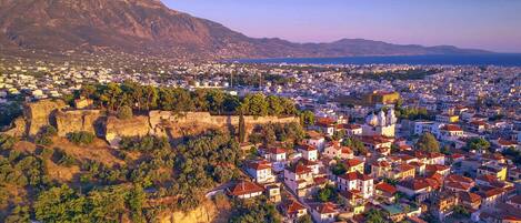 1 habitación, escritorio y acceso a internet