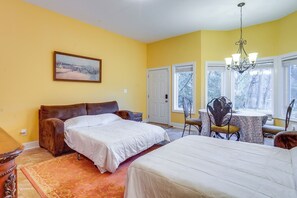 Apartment (0 Bedroom) | Interior