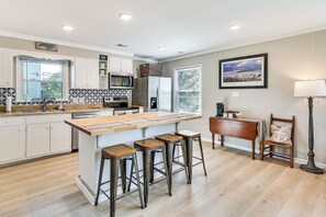 Apartment (3 Bedrooms) | Interior - 3 Blocks to Beach Access: Coastal Carolina Apt (Kure Beach)