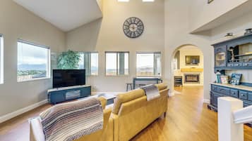 House (3 Bedrooms) | Front of property