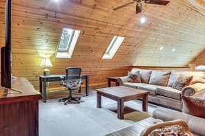 House (1 Bedroom) | Interior