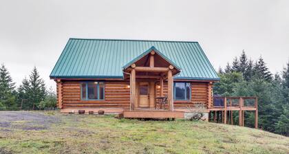 Mtn & Vineyard Views: Oregon Wine Country Escape