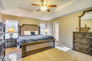 House (3 Bedrooms) | Interior - Large Yard, Fire Pit & Games: Grandview Haven! (Alvarado)