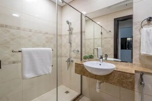 Hair dryer, towels, soap, toilet paper - Cozy Studio Apartment with Sea & Canal View in Court Tower (Dubai)