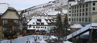 Cabin-Style Ski Home in Minturn with Private Deck