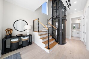 Maison, 6 chambres | Intérieur