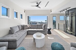 House, 6 Bedrooms | Living area - Ocean Breeze 5 Bedroom Home (Panama City Beach)