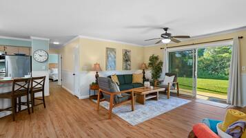 Condo, 2 Bedrooms | Living area | Smart TV