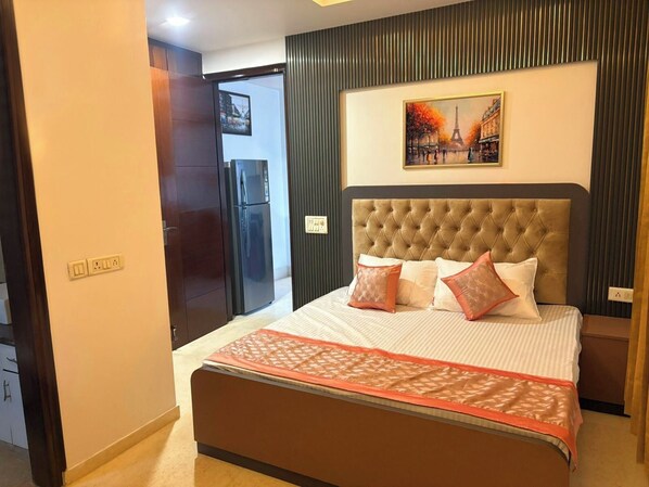 2 عدّة غرف نوم ومكواة/لوح كي وواي فاي مجانًا وملاءات أسرّة