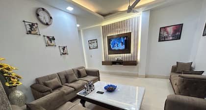 Ashoka Homes-Stylish-2 BHK apartment in lajpat nagar New Delhi with AC, WiFi