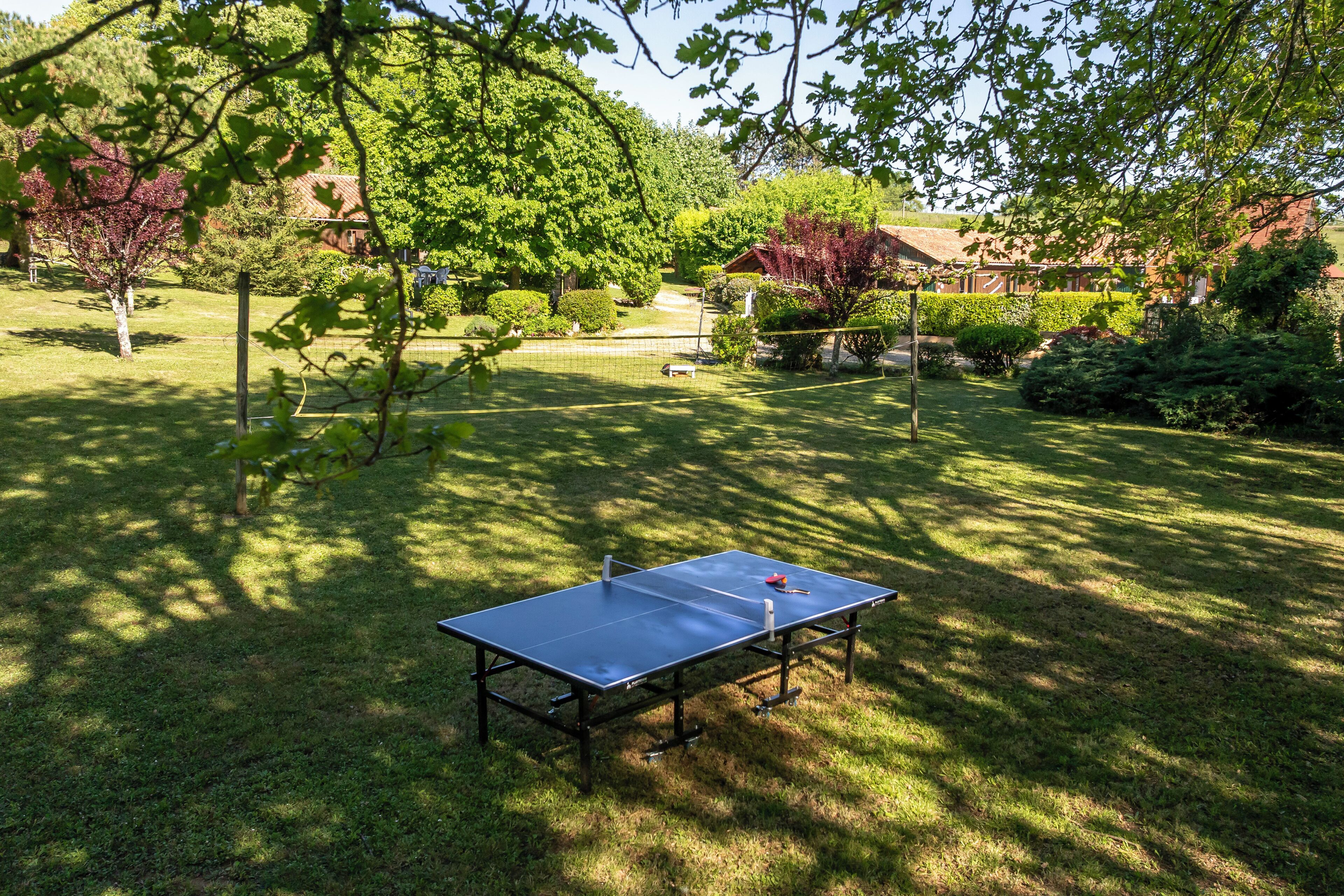 Khu vui chơi trẻ em - ngoài trời